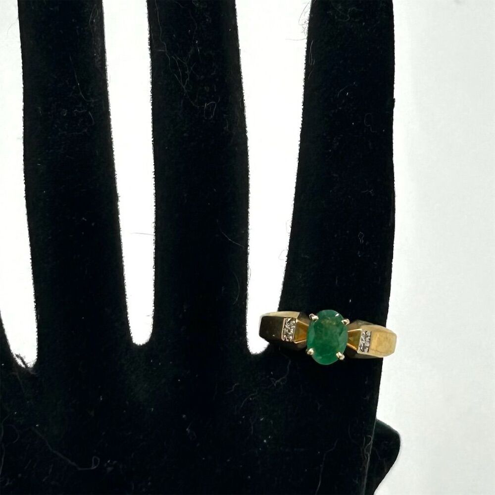 14K Yellow Gold Oval Natural Emerald & Diamond Cocktail Ring One Size